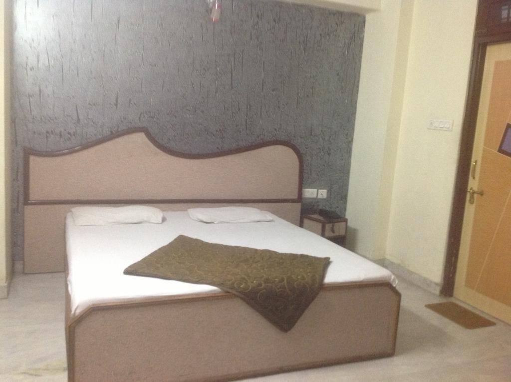 Hotel Kamal Kunj Jaipur Ngoại thất bức ảnh