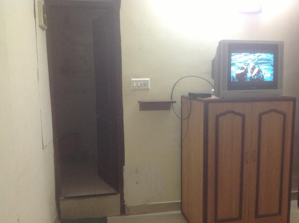 Hotel Kamal Kunj Jaipur Ngoại thất bức ảnh