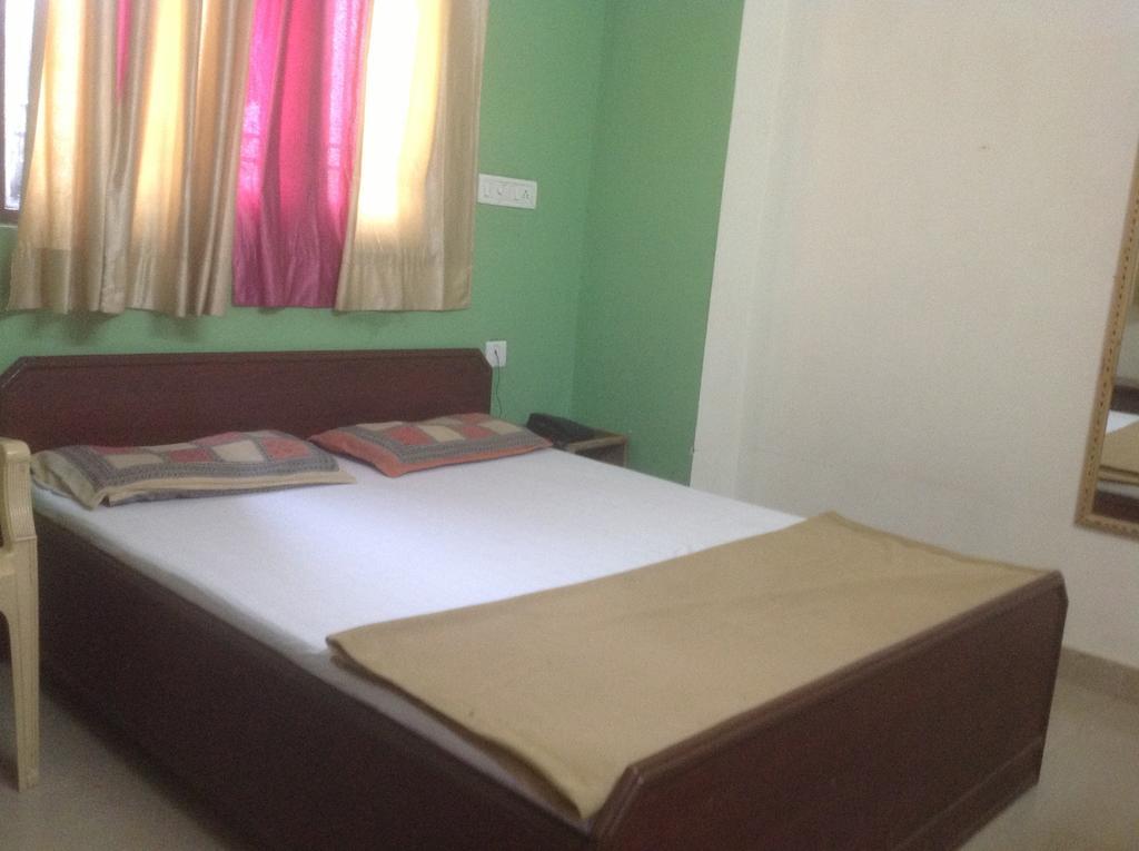 Hotel Kamal Kunj Jaipur Ngoại thất bức ảnh