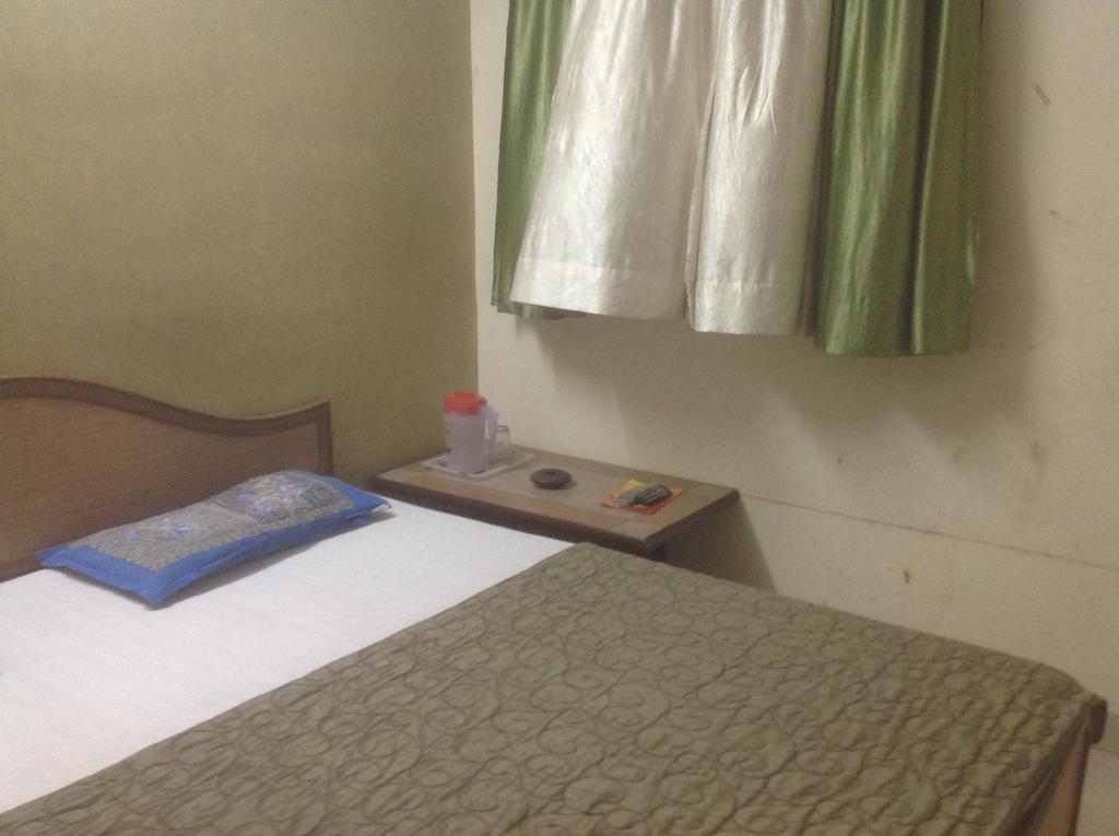Hotel Kamal Kunj Jaipur Phòng bức ảnh
